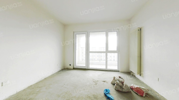 仁泰里金岸红堡二手房实景图