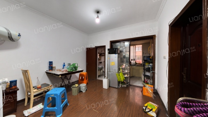 梅花新村二手房实景图