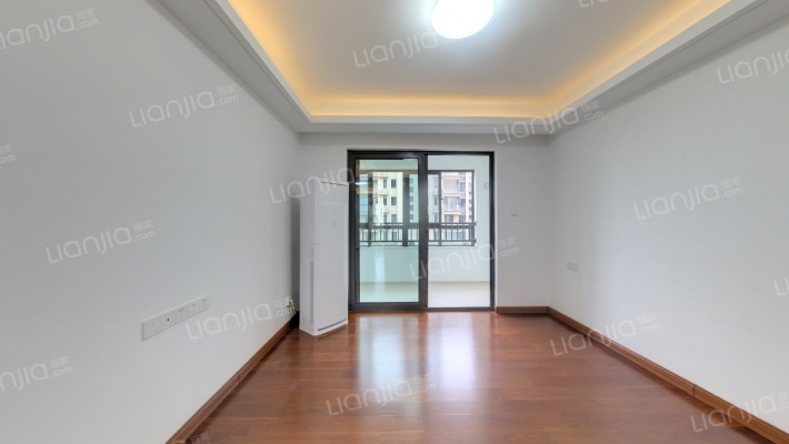 蓝天慧融花园二手房实景图