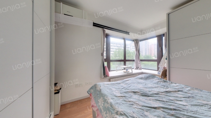 蓝筹名座二手房实景图