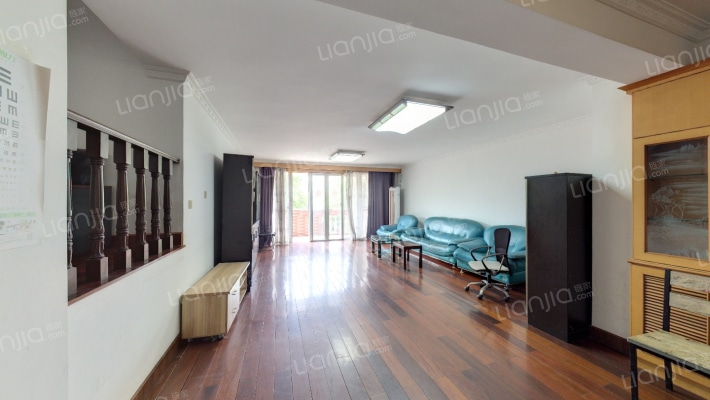 湖畔花园闻莺苑二手房实景图