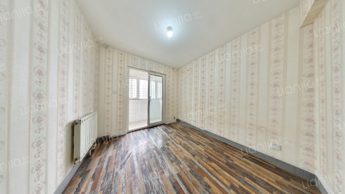 龙槐雅苑二手房实景图