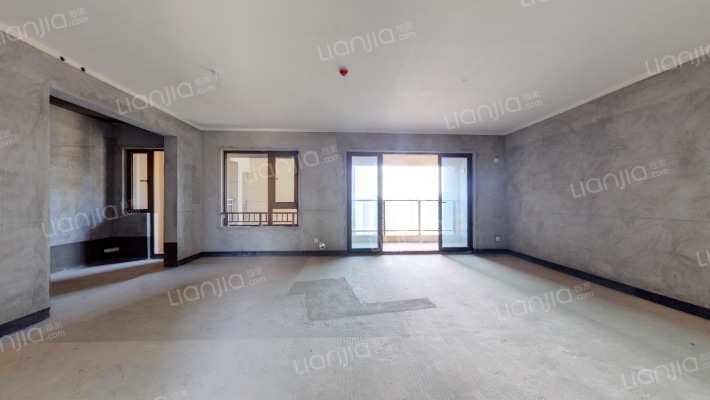 麓铭花涧集二手房实景图