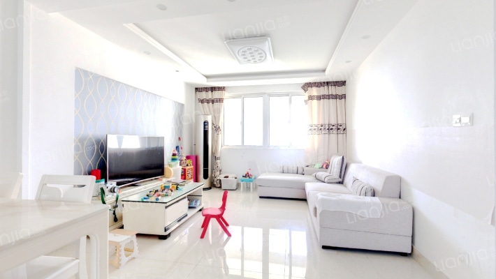 中欧假日花园二手房实景图