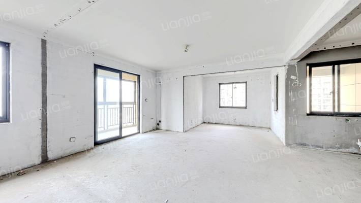 湖山春晓家园南区二手房实景图