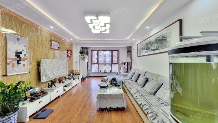 中海寰宇天下B区二手房实景图