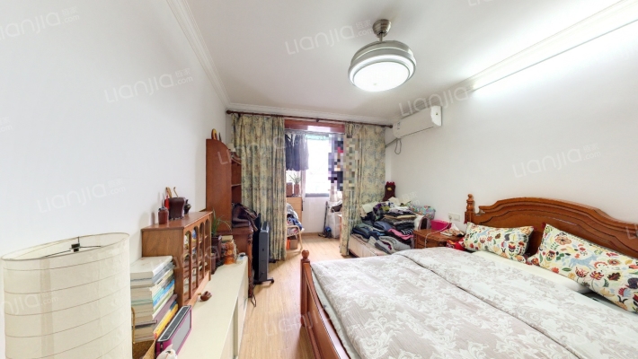 东诸安浜路158弄二手房实景图