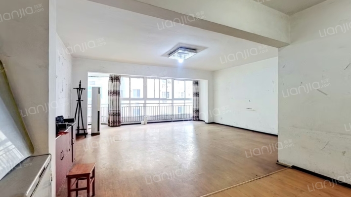 芯港(晨雨苑)二手房实景图