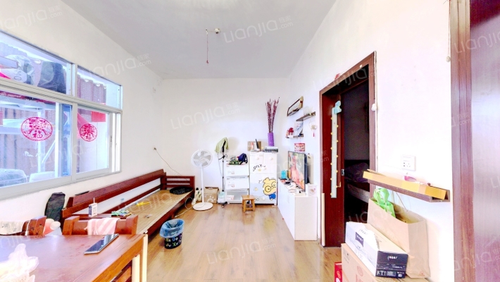 福铁小区二手房实景图