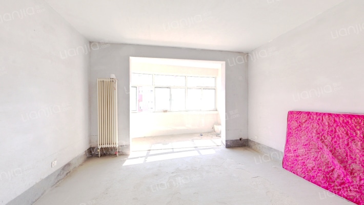 泰山学院天平湖宿舍区二手房实景图