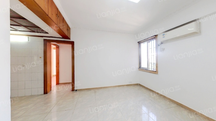 石油大厦二手房实景图