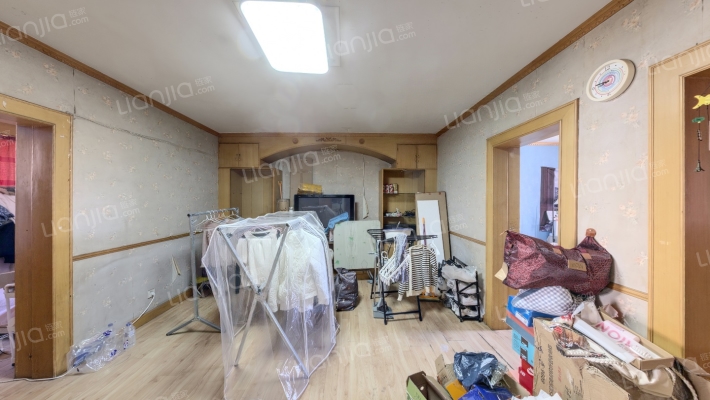 省医院大白楼二手房实景图