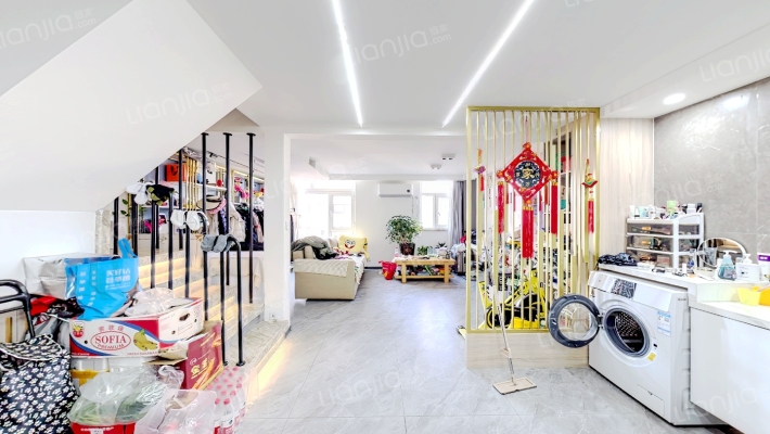 万科西山天街二手房实景图