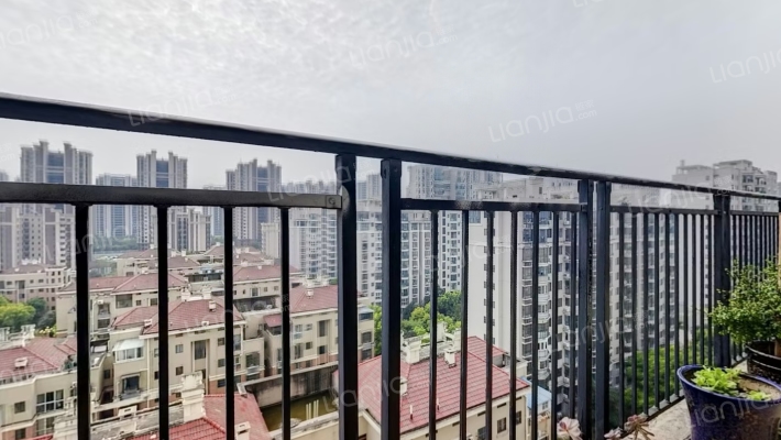 泛华新城二手房实景图
