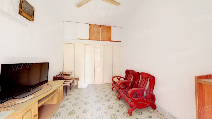 红育坡62号二手房实景图