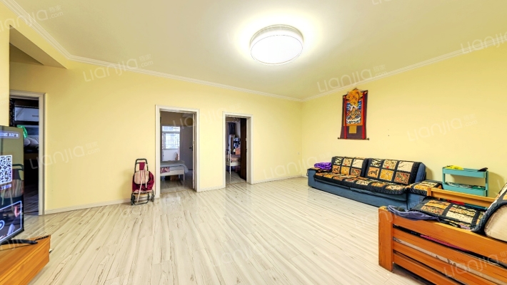 金属材料公司家属院二手房实景图