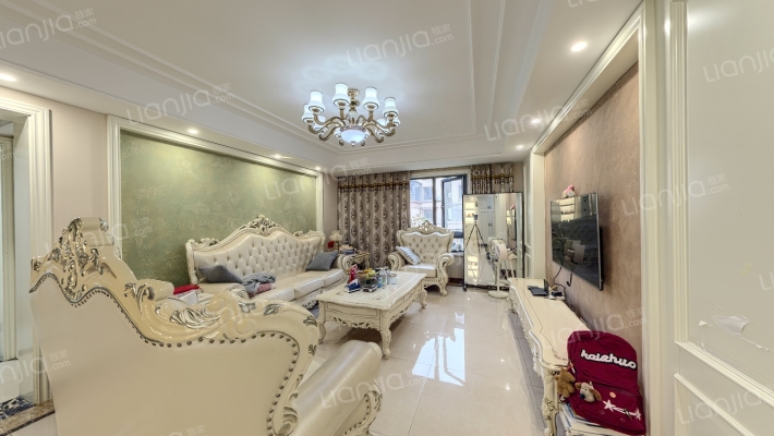 珑悦华庭二手房实景图