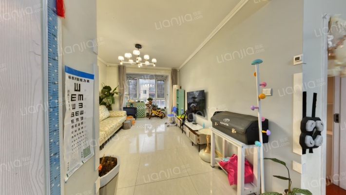 磊鑫伊顿阳光二手房实景图