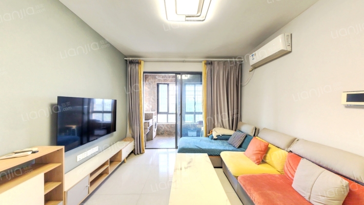 首开领翔花郡二手房实景图