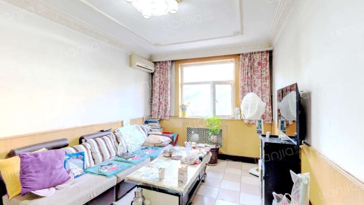 兴华南小区荔园二手房实景图