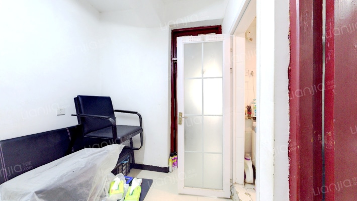 华贸大楼二手房实景图