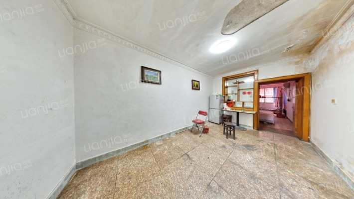 珠宝街二手房实景图