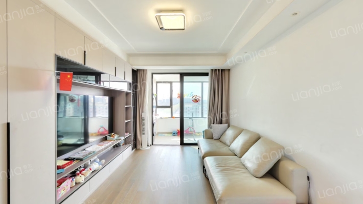 新城嘉樾时代花园二手房实景图