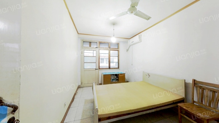 百合园二手房实景图