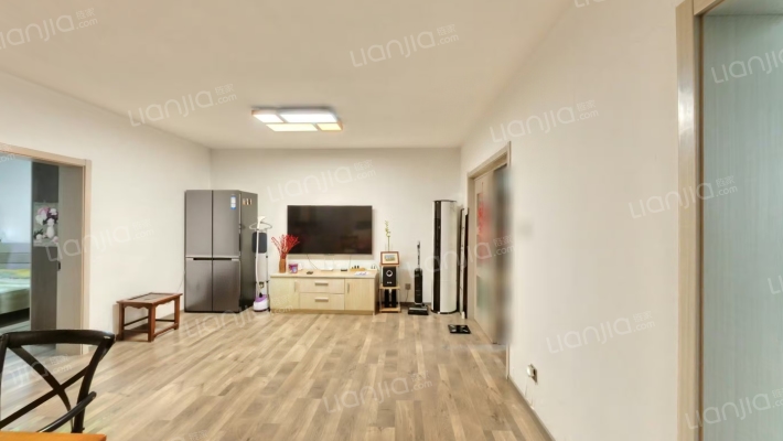 鑫泰家园二手房实景图