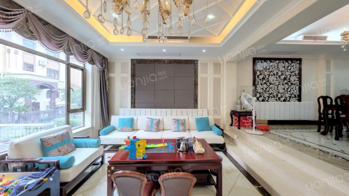 尊园岚郡二手房实景图