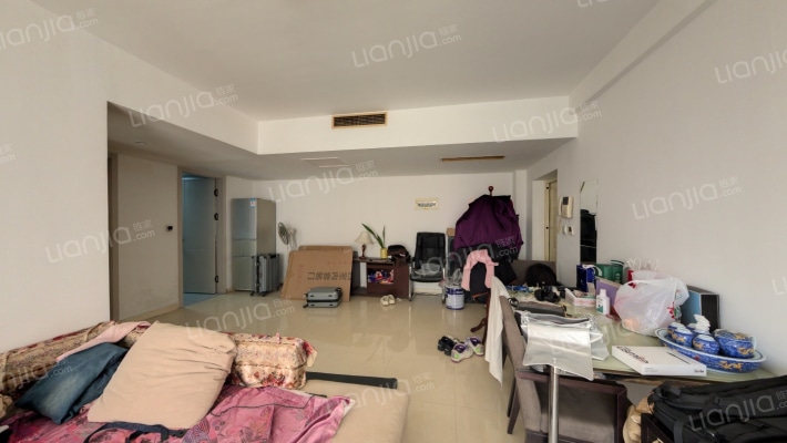 银信国际公寓二手房实景图