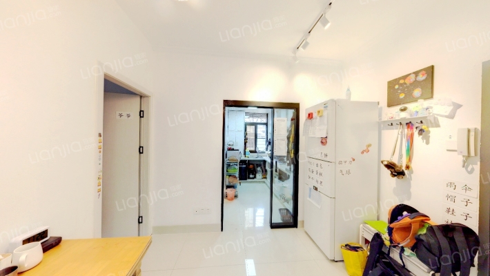 医药站宿舍二手房实景图