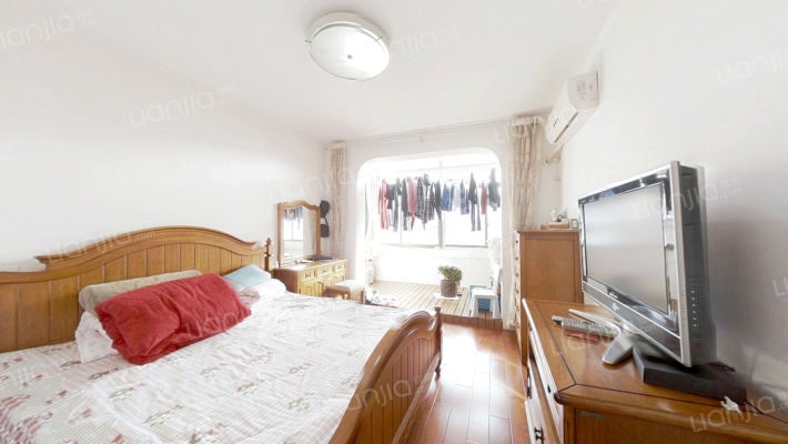 剑阁路二手房实景图