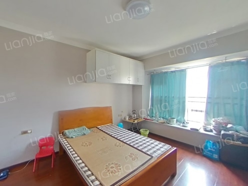 合租·爱加西西里 5居室 西南卧