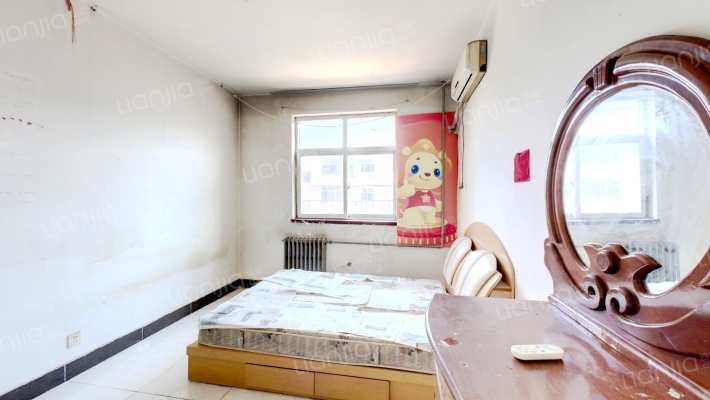 无线电十四厂宿舍二手房实景图