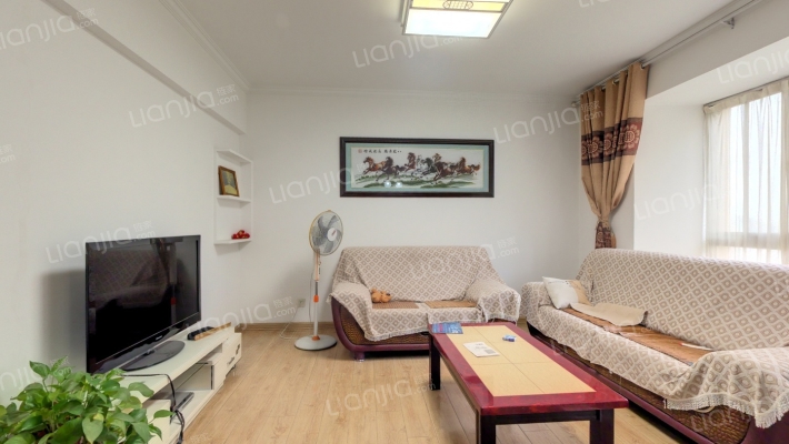 清江华府二手房实景图