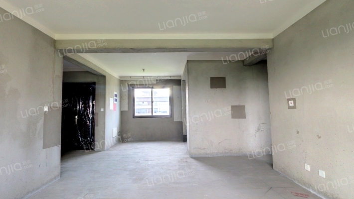 荣润湖畔玲珑二手房实景图