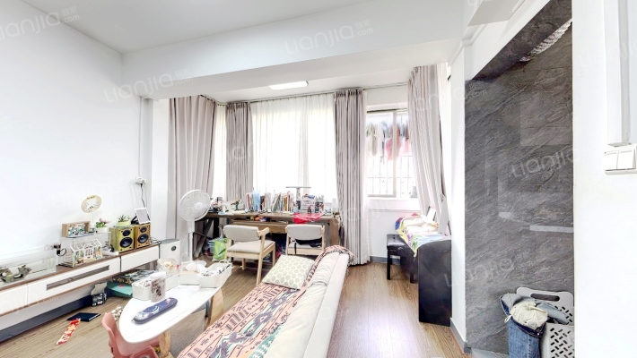 东鹏花园一期二手房实景图