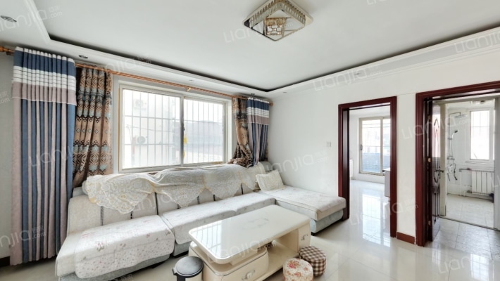 粮食局建筑公司家属楼二手房实景图