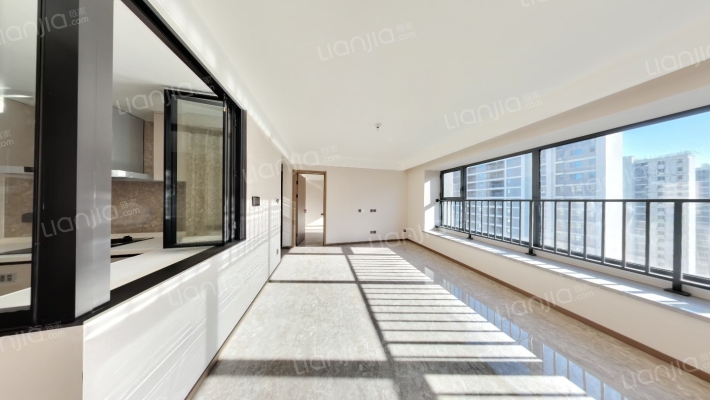 融创宸阅和鸣二手房实景图