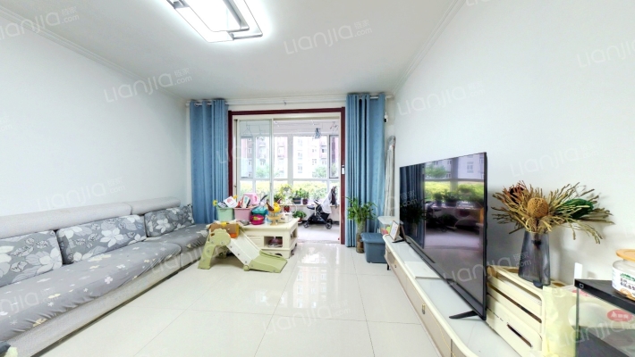 天地新城 3室2厅 南 北-客厅