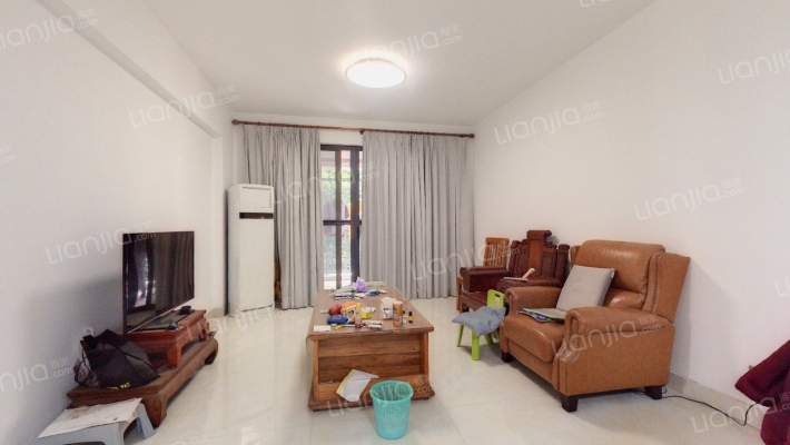 依云水岸一期二手房实景图