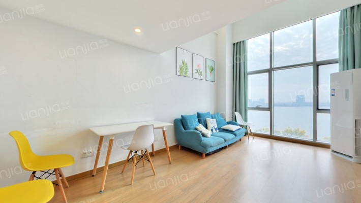 翡丽湾花园南区二手房实景图