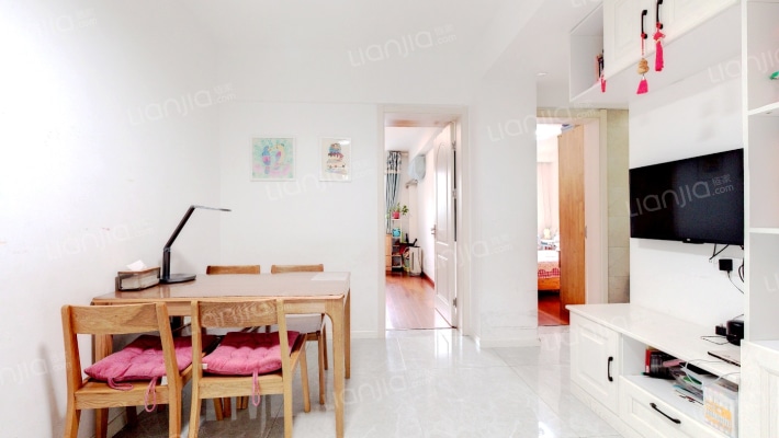 银城街二手房实景图