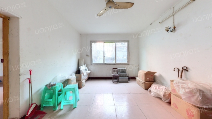 浮图关61号二手房实景图