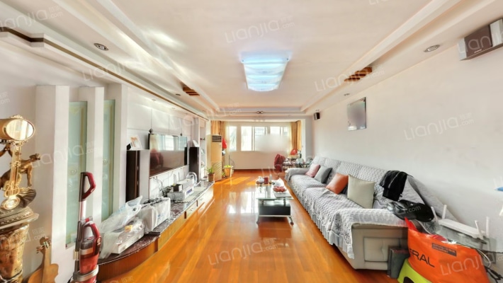 雄镇家园二手房实景图