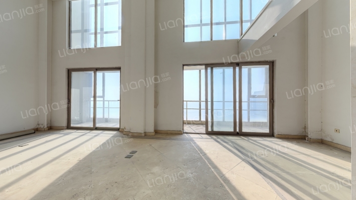 世茂锦绣长江一期二手房实景图