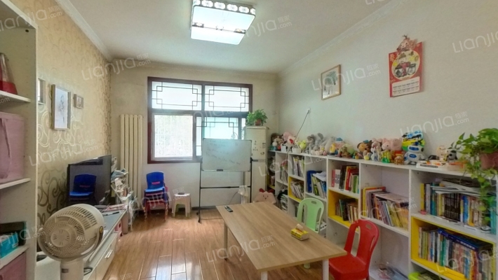 东方花园小区二手房实景图