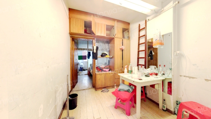 银河大厦二手房实景图