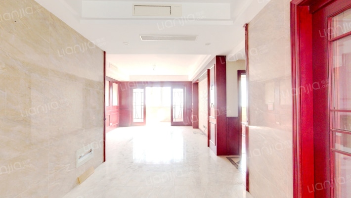 欧堡利亚臻园二手房实景图